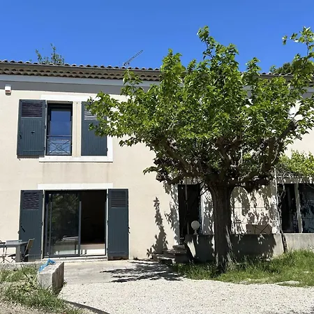 Large House With Swimming Pool 5 Min From Avignon Сasa de vacaciones Les Angles (Gard)